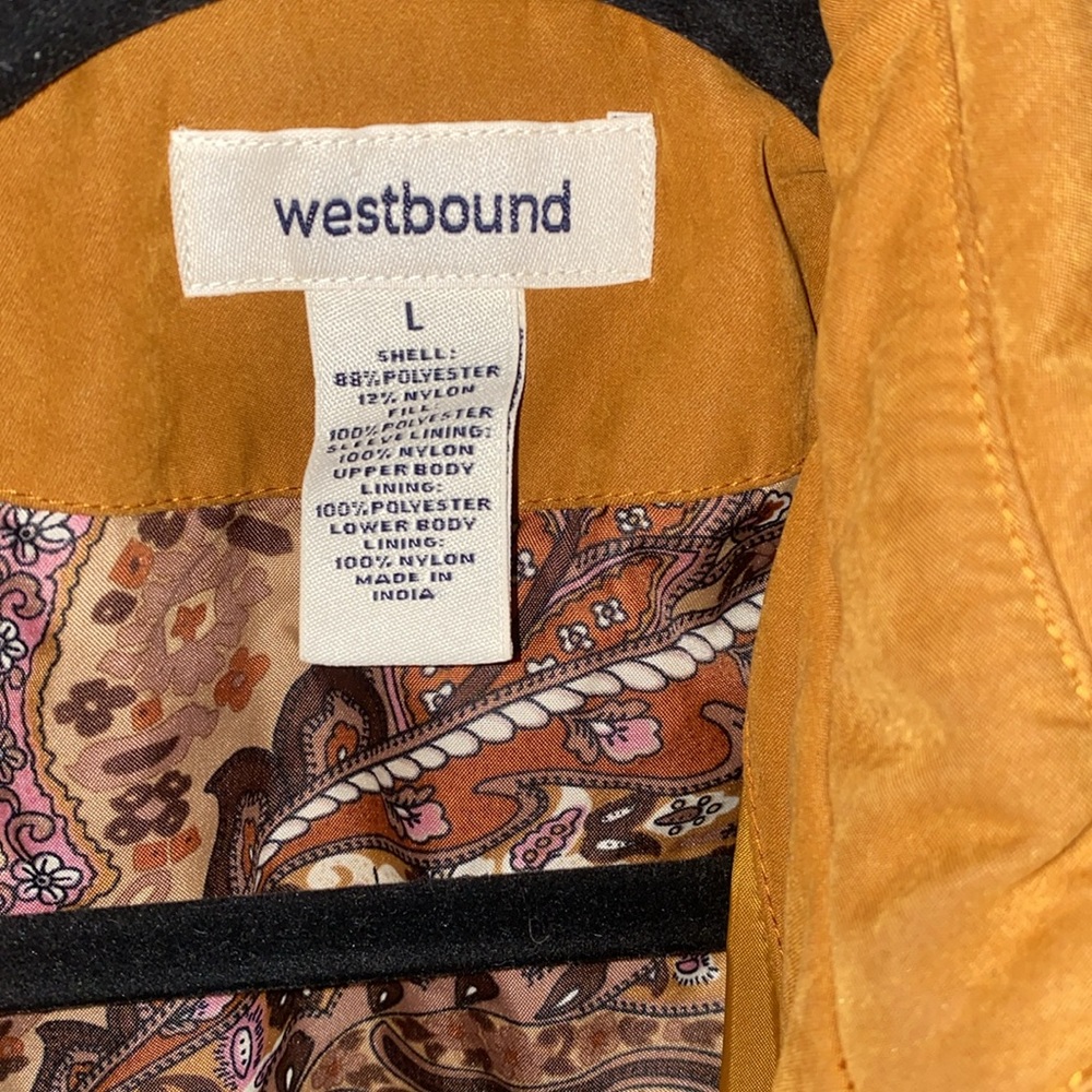 🪿Adorable Vintage 70’s inspired coat! - Picture 6 of 13